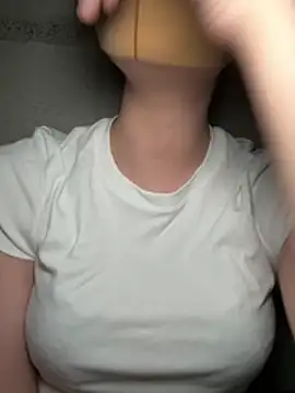 minami_room – webcam-show