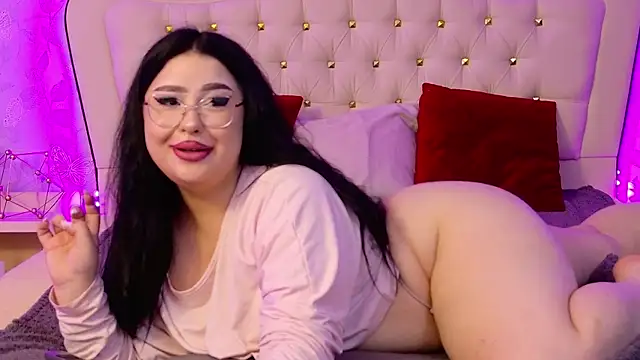 Pokazy przed kamerką – LunaXBabe