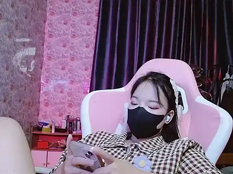 -Tamy- 在線直播表演