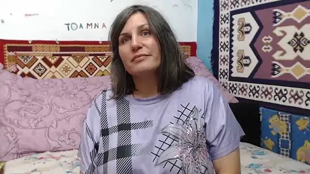 Webkamerová show Adelinemilf