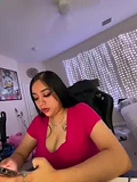 צ'אט XXX בשידור חי של DSLSHAWTY