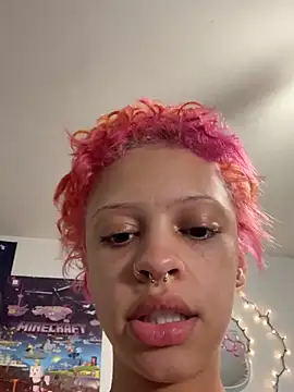 jojosbizarrelyf Show in webcam