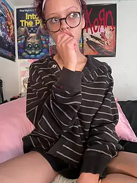 jojosbizarrelyf's Live XXX Chat