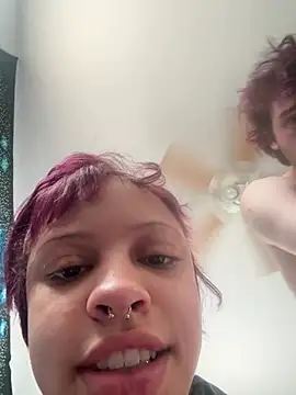 jojosbizarrelyf's Webcam Show