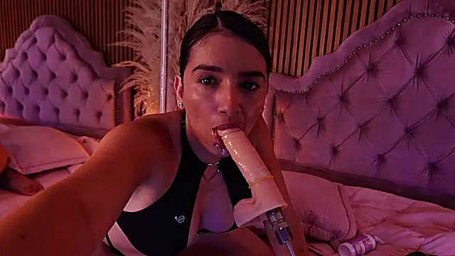 Violett_hott_ Show in webcam