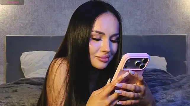 Živý XXX chat LushMirai
