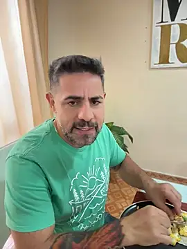 عرض كام wolfbucker