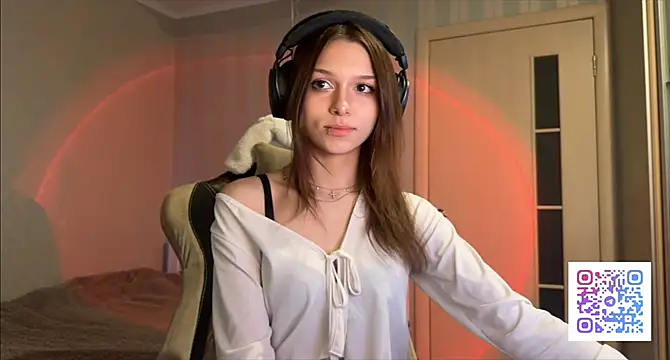 MilaMiuu Pertunjukan Webcam