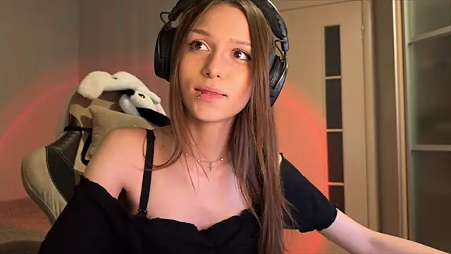 MilaMiuu's Live XXX Chat