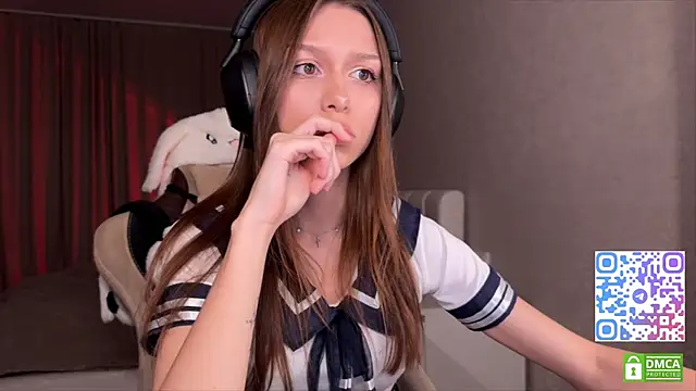 MilaMiuu's Live XXX Chat