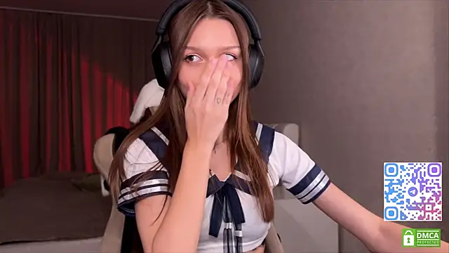 MilaMiuu's Live XXX Chat