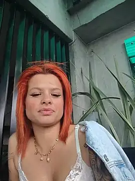 Cataleya_16 Adlı Modelin Canlı Sohbet Odası