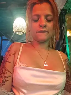 Cataleya_16 Adlı Modelin Web Kamerası Şovu