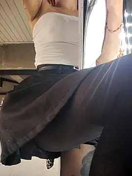 Cataleya_16's Live XXX Chat