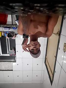 Magrinhodelicia011 webcam show