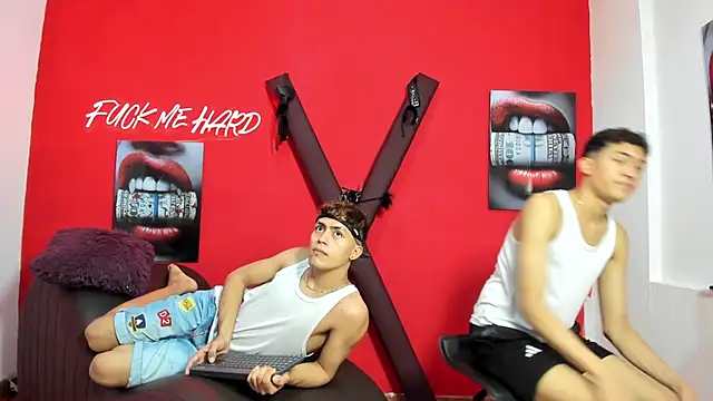 AVENGER_BOYS2026 – webcam-show