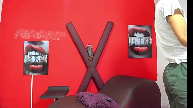 Show de AVENGER_BOYS2026 na webcam