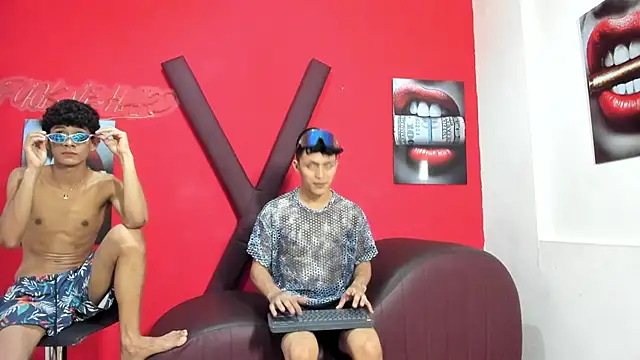 AVENGER_BOYS2026 Webcam-Show