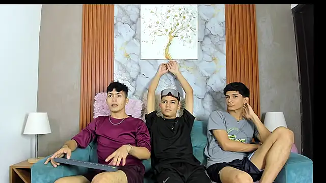 AVENGER_BOYS2026 Webcam Show