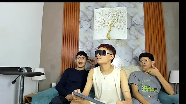 Webkamerová show AVENGER_BOYS2026