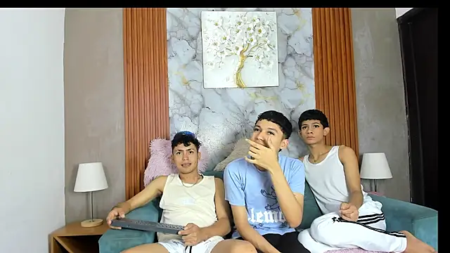 AVENGER_BOYS2026 Webcam show