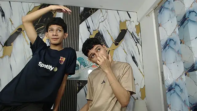 AVENGER_BOYS2026 Show Webcam