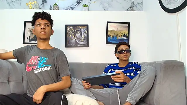 AVENGER_BOYS2026 Webcam Show