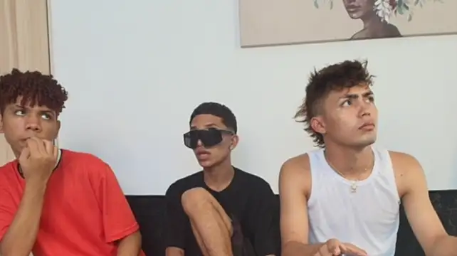 AVENGER_BOYS2026 Show Webcam