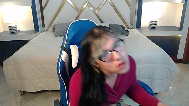 lilith_ayanami's Webcam Show