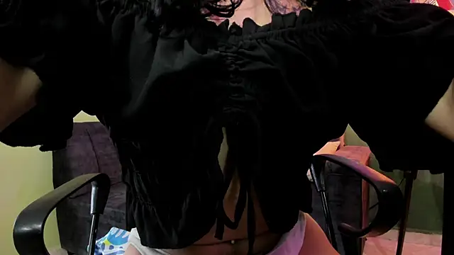 lilith_ayanami Pertunjukan Webcam