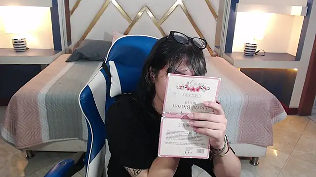 Webkamerová show lilith_ayanami