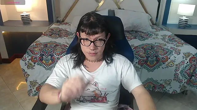 lilith_ayanami Webcam Show
