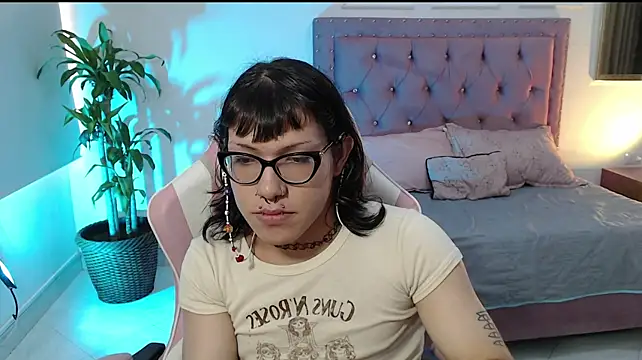 lilith_ayanami Show in webcam