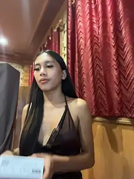 bigmeatcock_luna Show in webcam