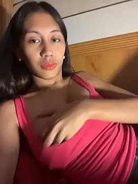 bigmeatcock_luna Show in webcam