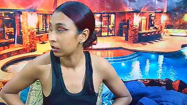 IndianSexyButt Chat XXX in diretta