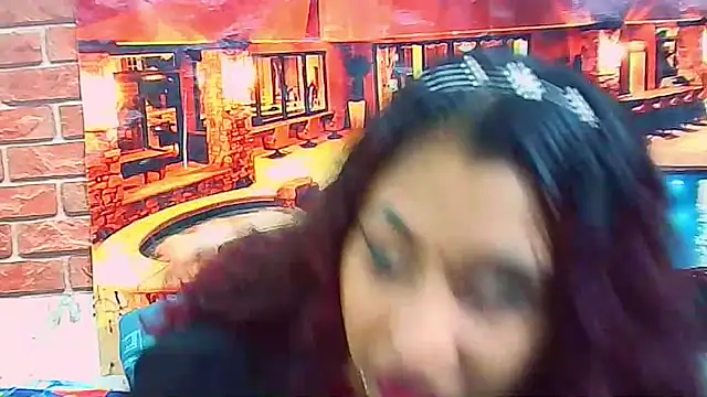 IndianSexyButt Show in webcam