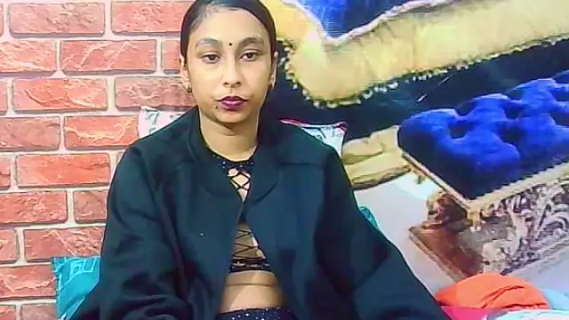 Chat XXX en directo de IndianSexyButt