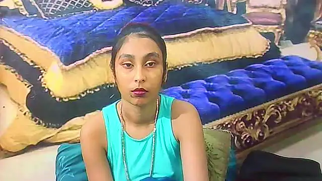 แชท XXX สดของ IndianSexyButt