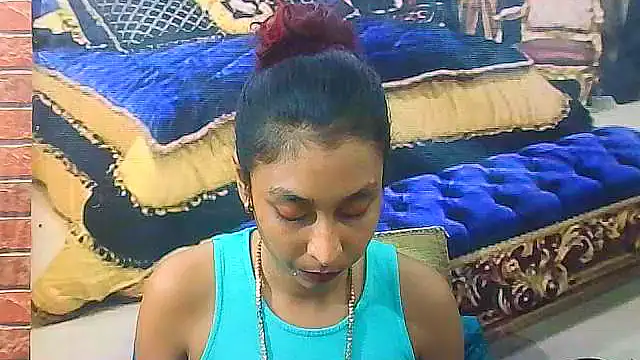 IndianSexyButt Chat XXX in diretta