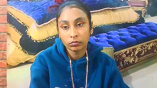 IndianSexyButt's Live XXX Chat