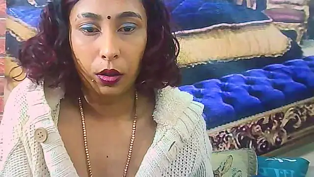 IndianSexyButt Chat XXX live