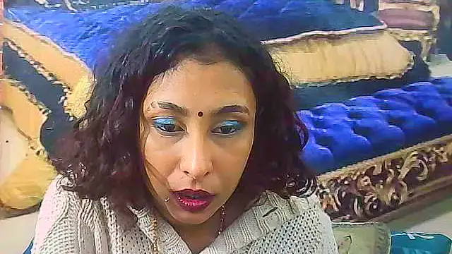 Онлайн чат XXX IndianSexyButt
