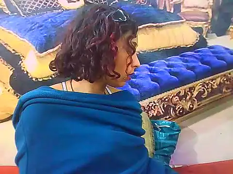 IndianSexyButt Chat XXX in diretta