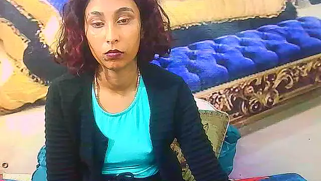 Chat XXX en directo de IndianSexyButt