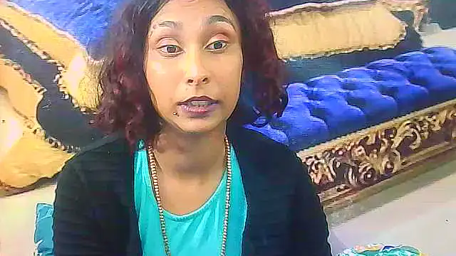 IndianSexyButt Live XXX-chat