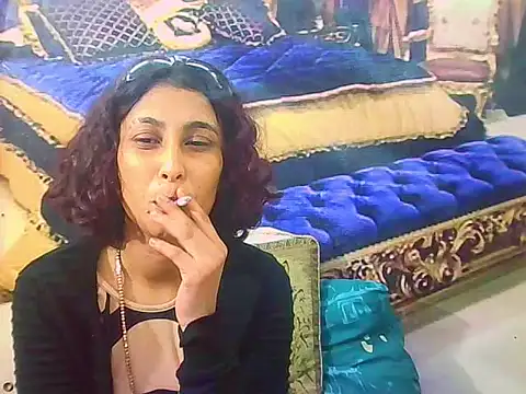 Chatroom XXX en direct de IndianSexyButt