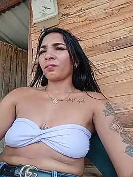 chikivivi-'s Webcam Show