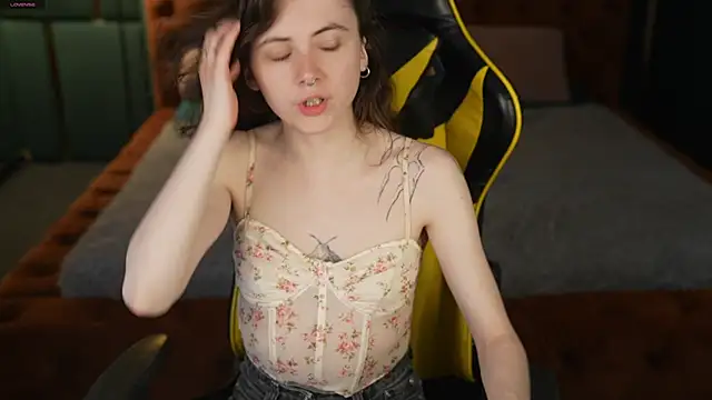 Orly_flame's Live XXX Chat