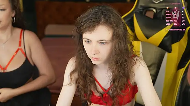 Orly_flame Webcamshow